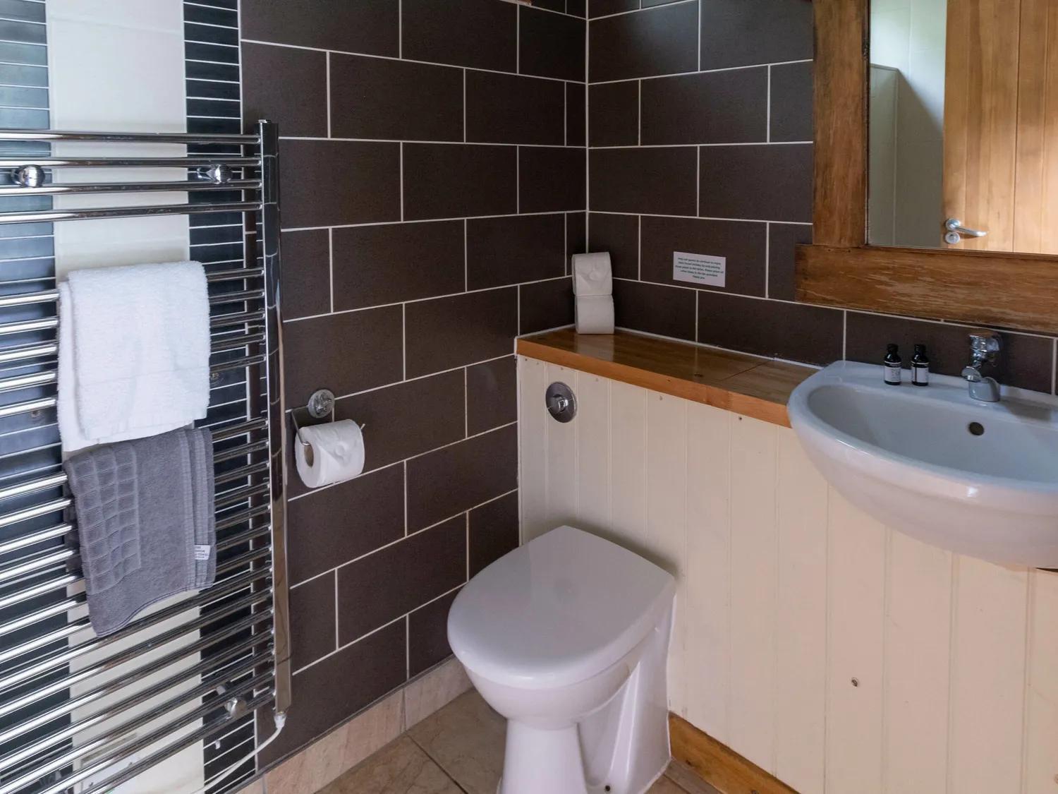 Keldy Forest Cabins - Forest Holidays Pickering Extérieur photo