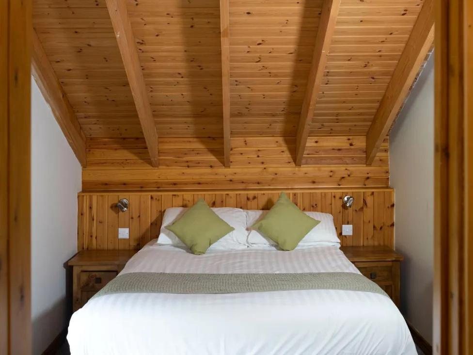 Keldy Forest Cabins - Forest Holidays Pickering Extérieur photo