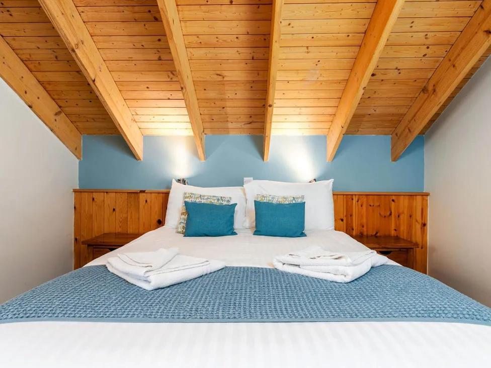 Keldy Forest Cabins - Forest Holidays Pickering Extérieur photo